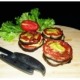 melanzane e pomodori con salsa ai peperoni